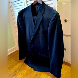 Men’s Navy Alfani suit size 40R